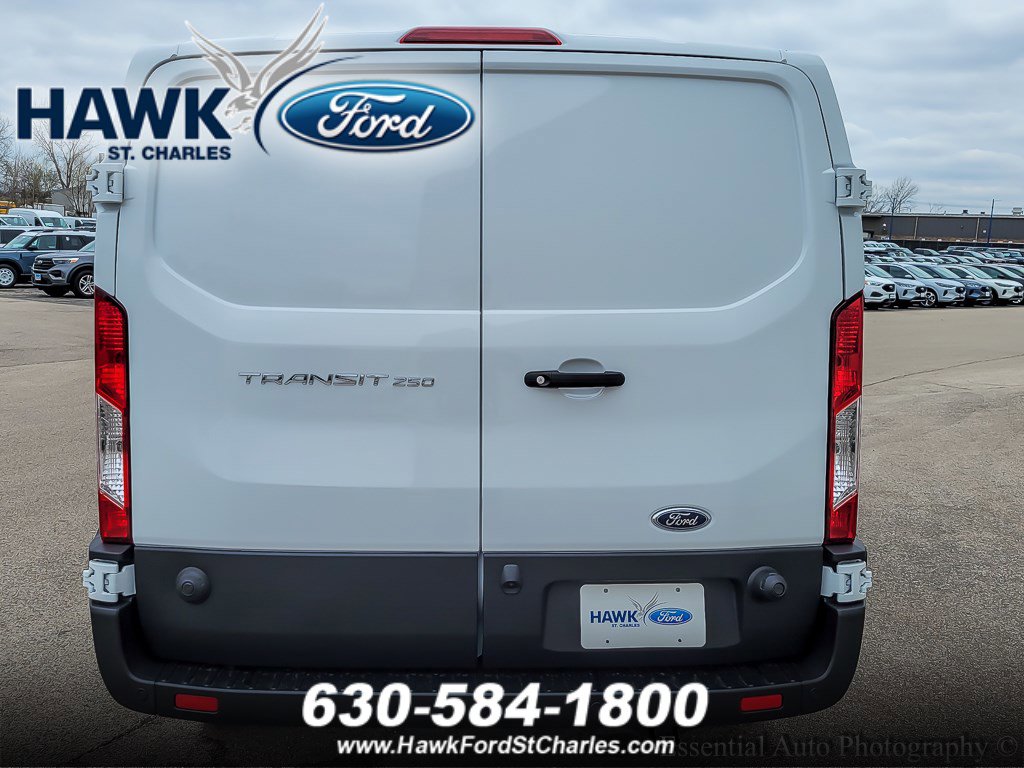 2025 Ford Transit Cargo Van photo 5