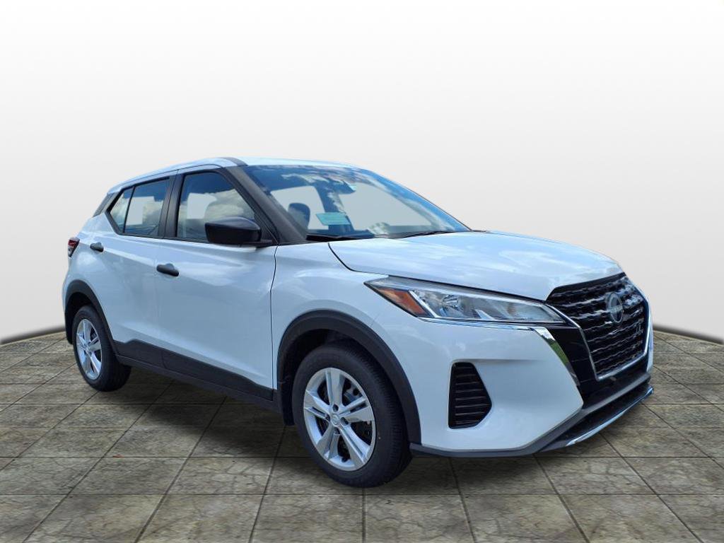 2025 Nissan KICKS PLAY Base's photo