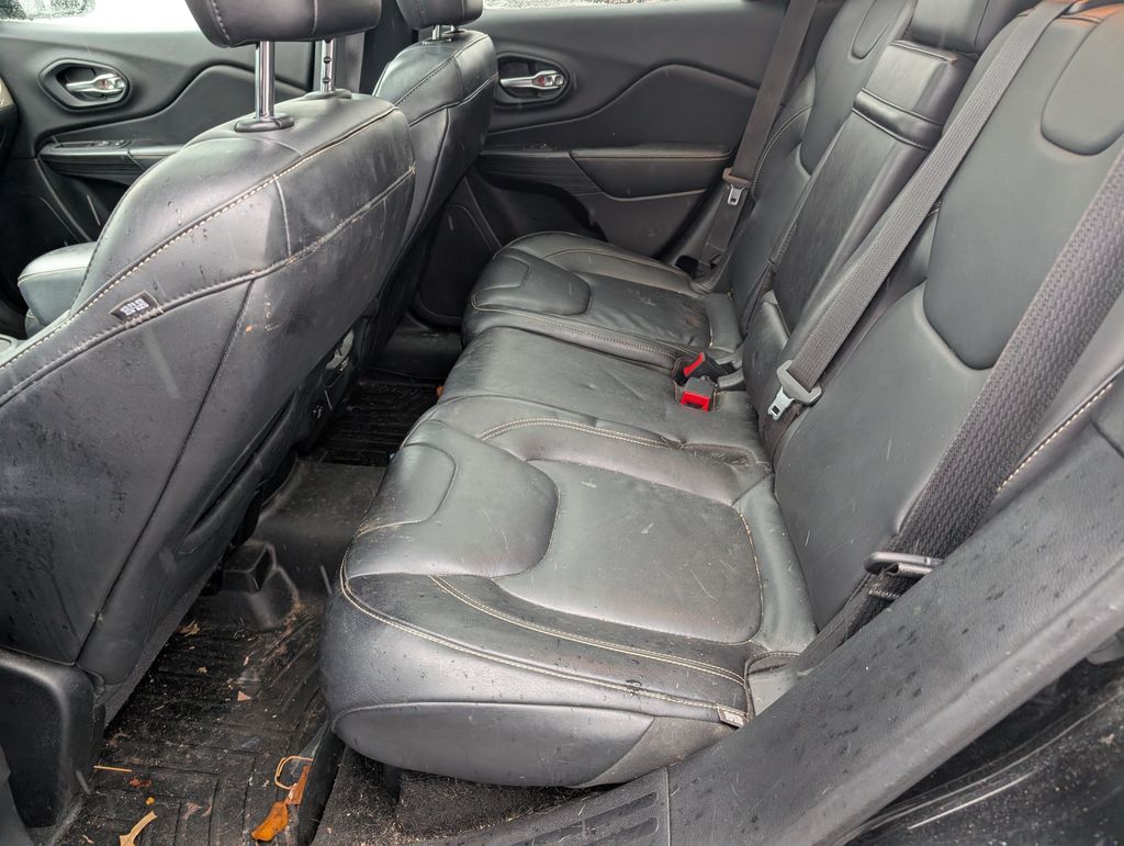 2015 Jeep Cherokee Limited photo 3