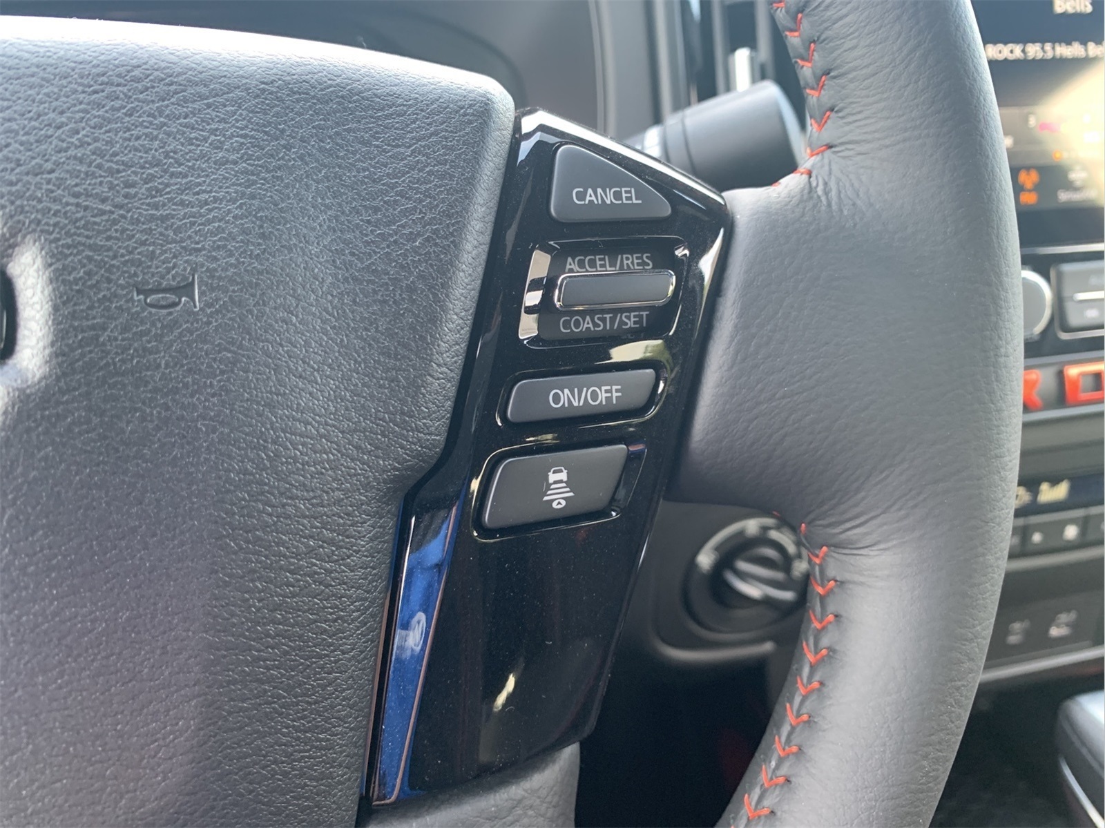 2026 Nissan Frontier PRO-4X photo 15