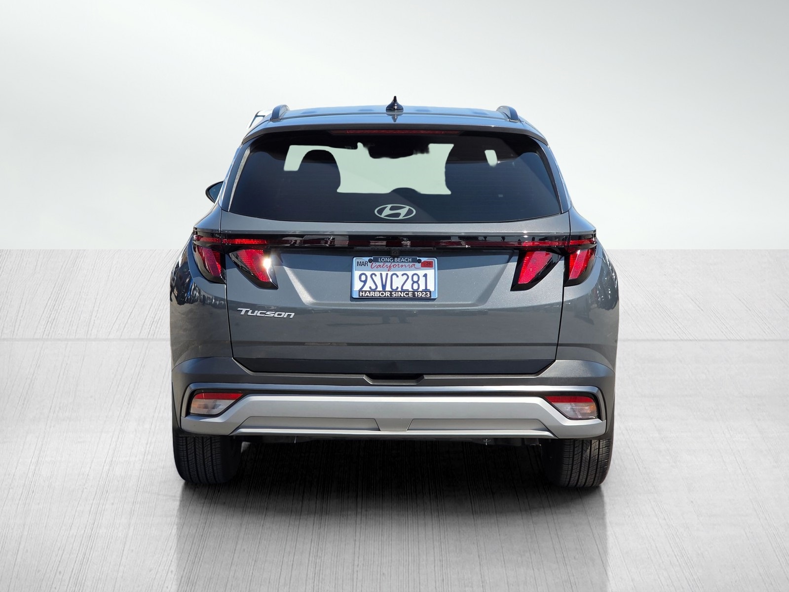 2025 Hyundai Tucson SEL photo 2