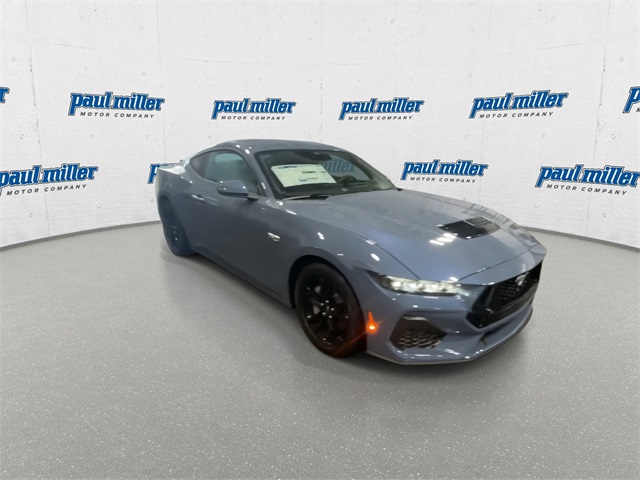 2025 Ford Mustang GT photo 2