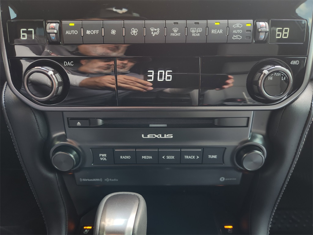 2023 Lexus GX 460 photo 15