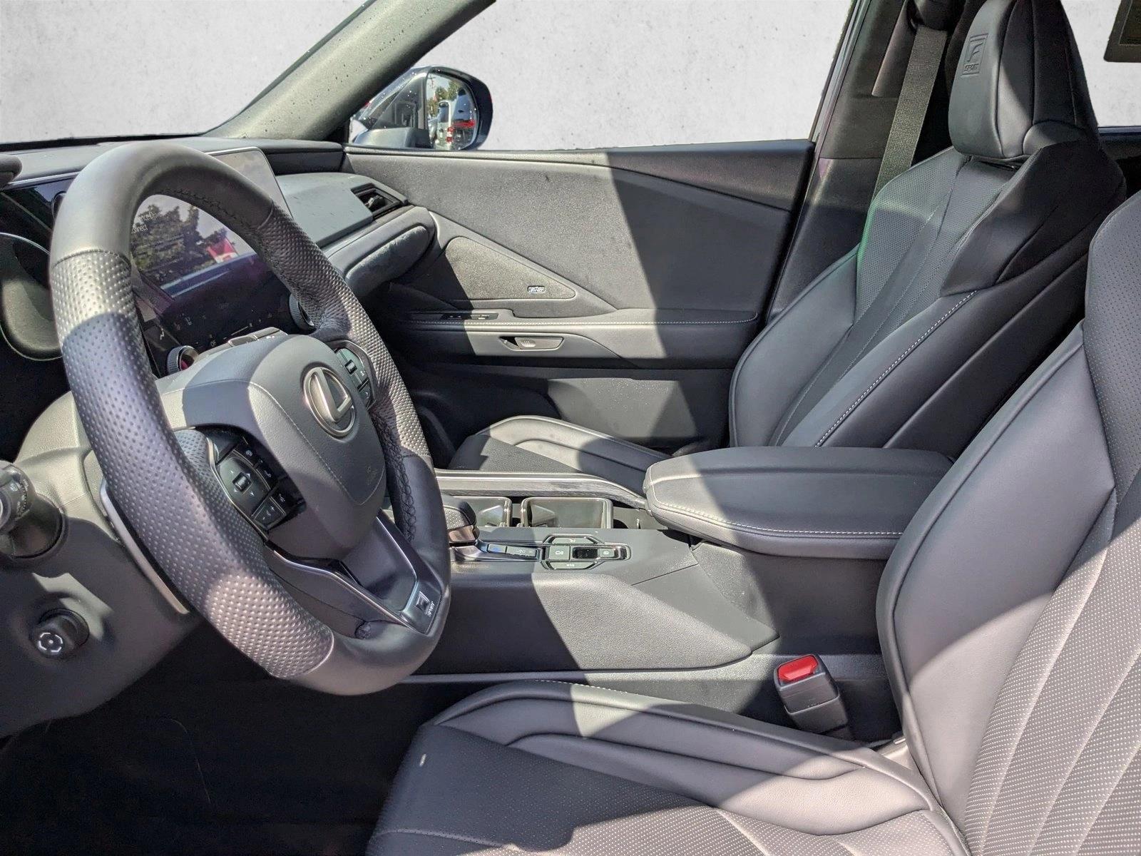 2024 Lexus TX 500h F SPORT Performance Premium photo 14
