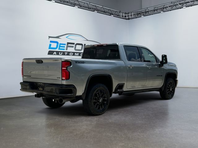2025 Chevrolet Silverado 2500HD LTZ photo 3