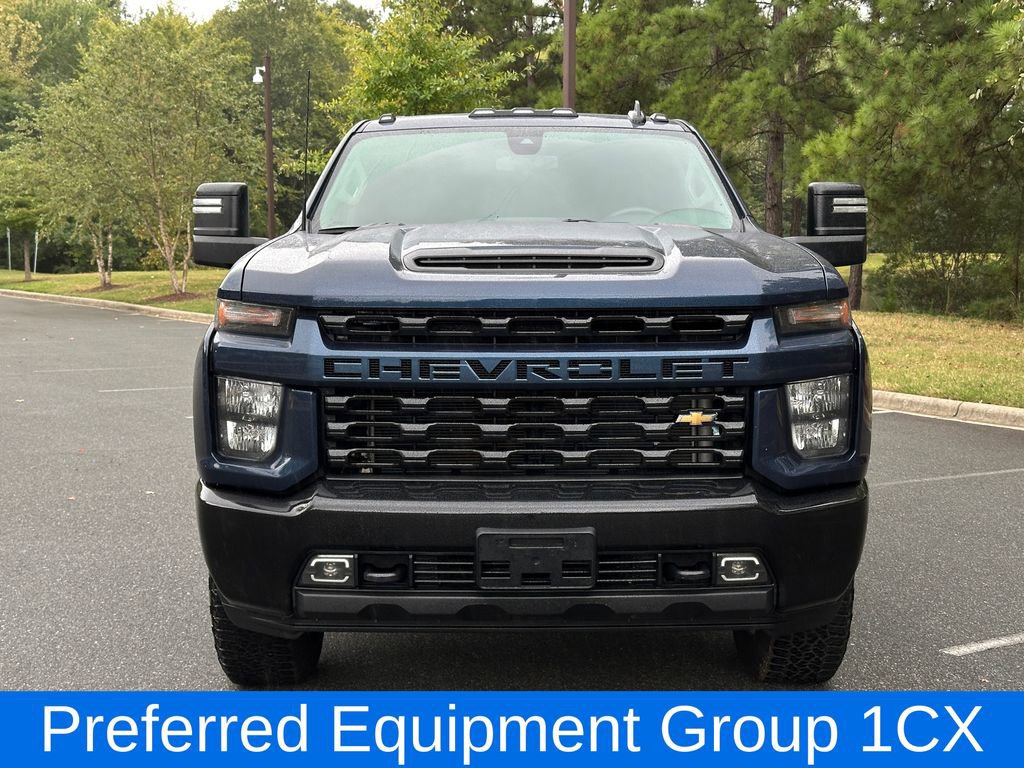 2022 Chevrolet Silverado 2500HD photo 2
