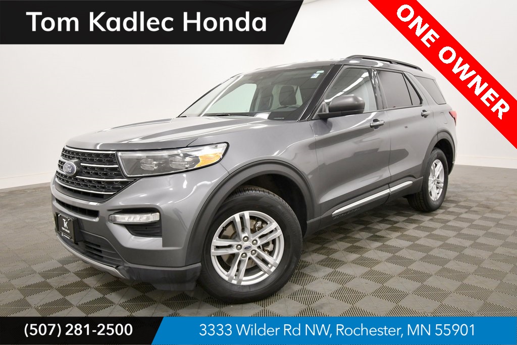 Used 2024 Gray Metallic Ford XLT image 1