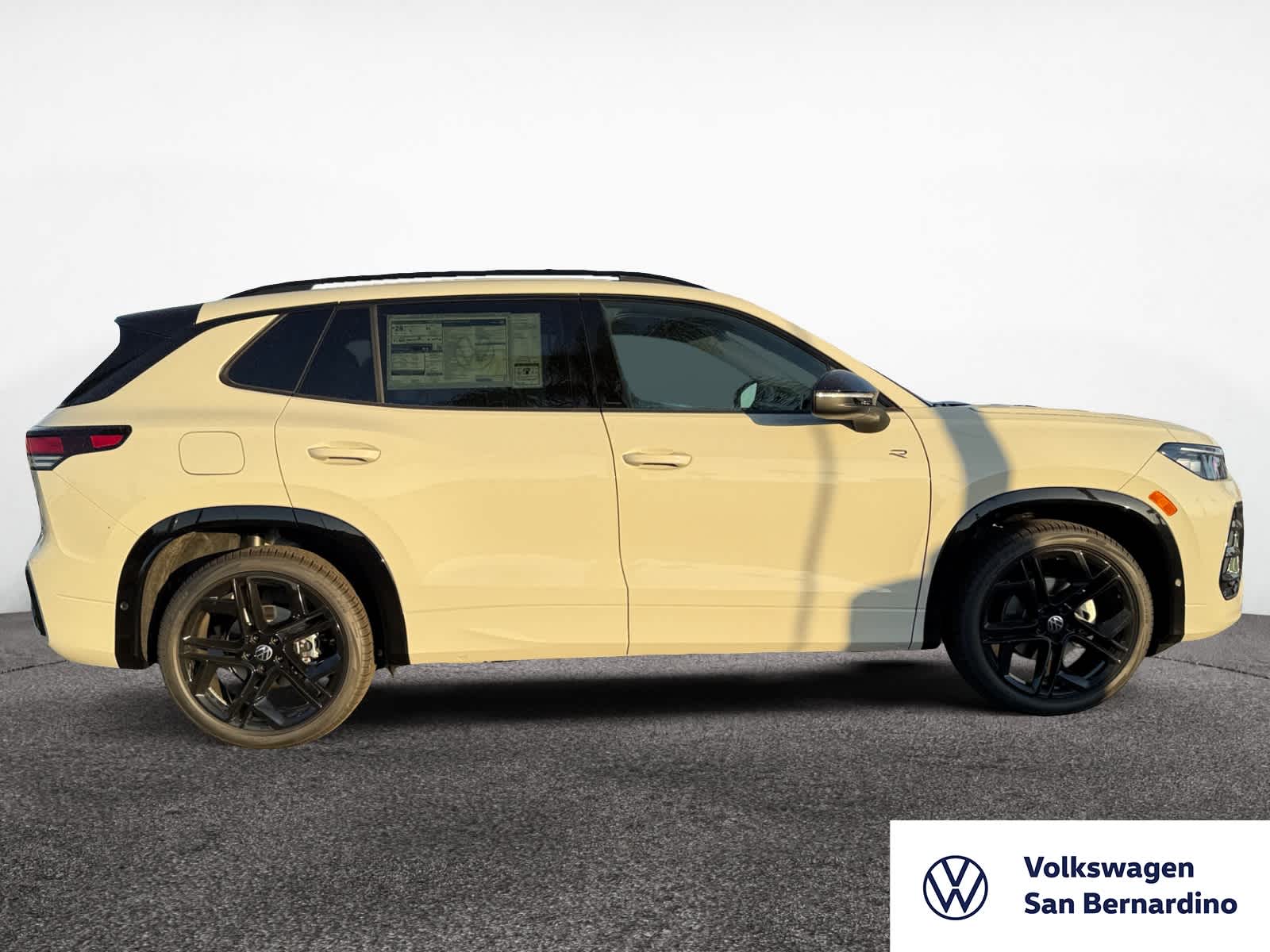 2025 Volkswagen Tiguan SE R-Line Black photo 6