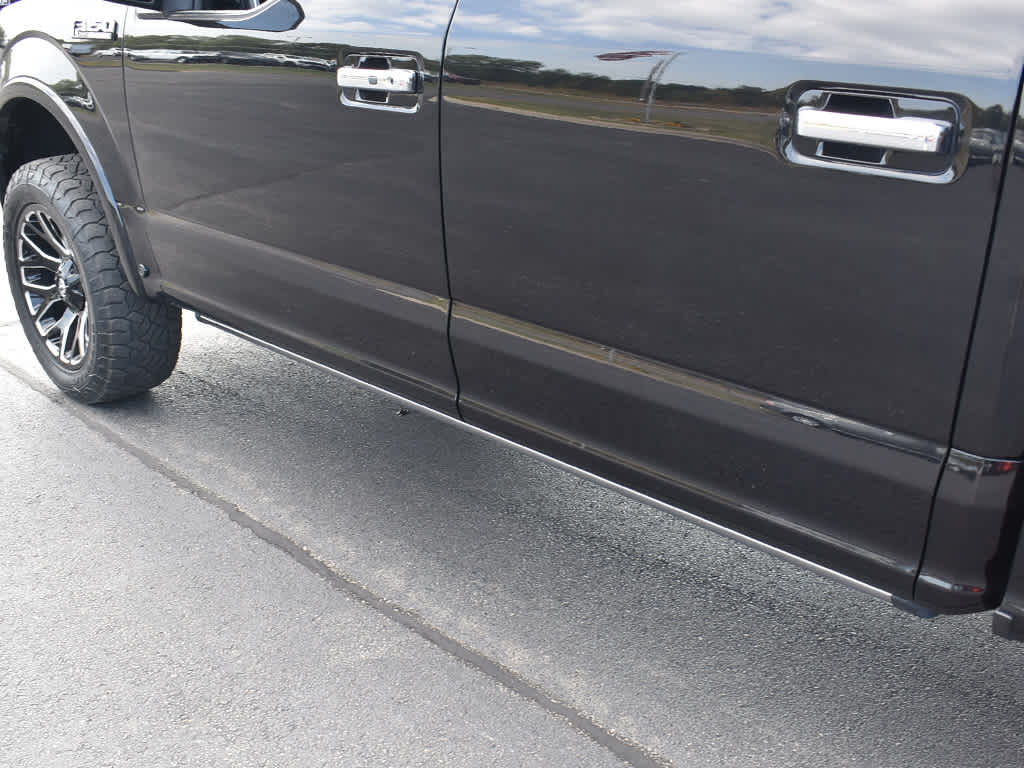 2020 Ford F-150 Platinum photo 16