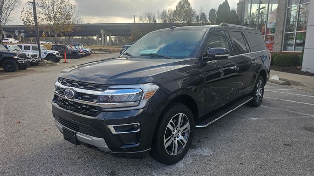 2023 Ford Expedition Limited's photo