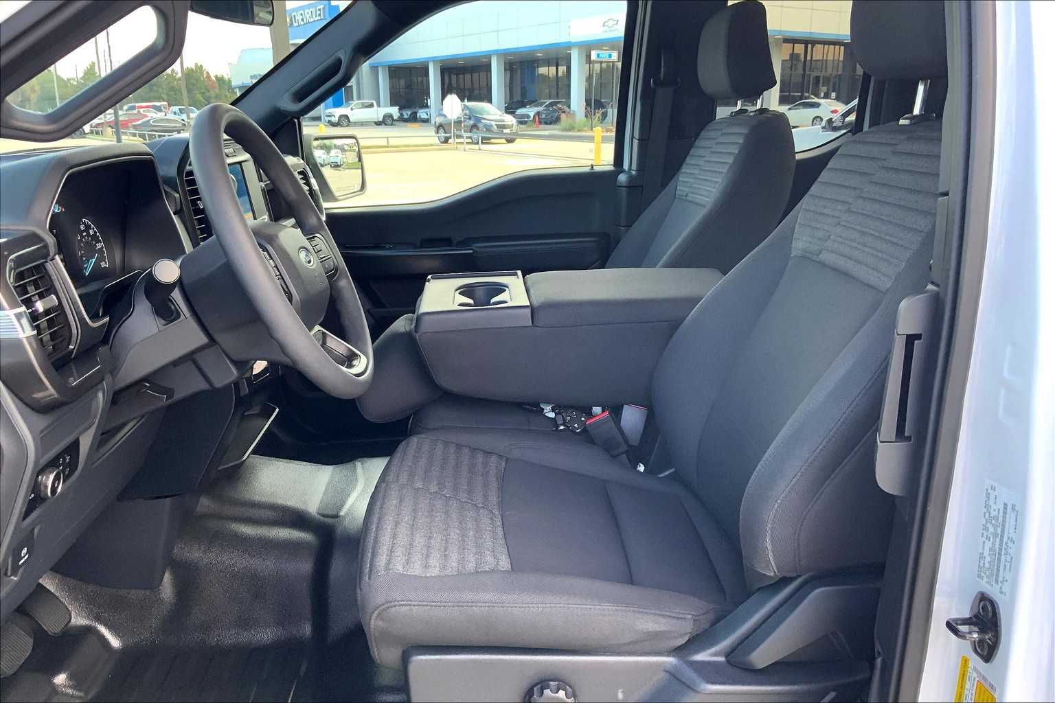 2023 Ford F-150 XL photo 7