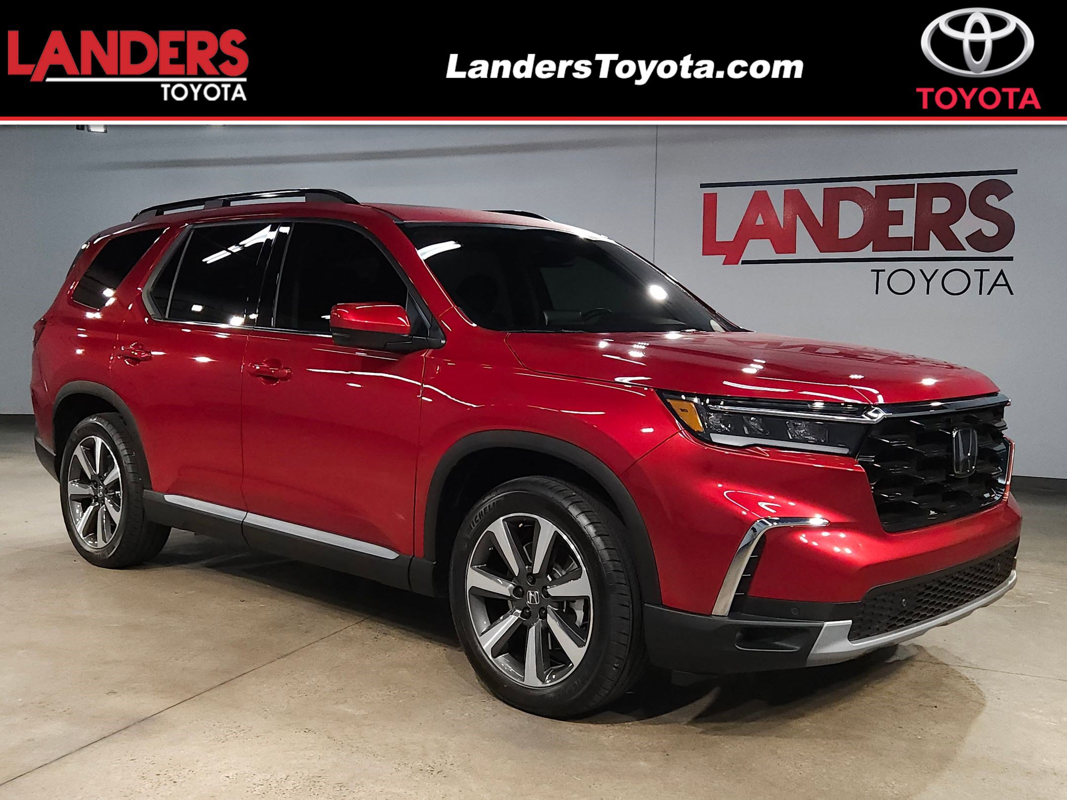 2025 Honda Pilot Touring's photo