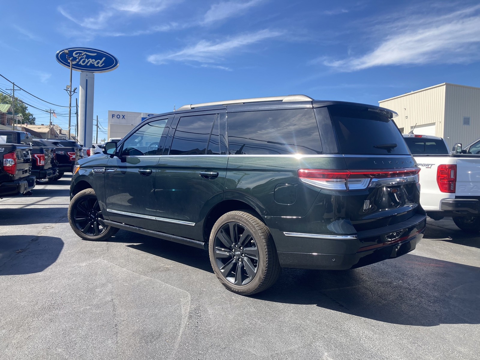 2024 Lincoln Navigator Black Label photo 3