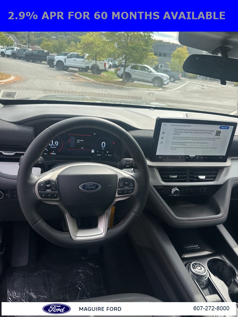 2025 Ford Explorer photo 13