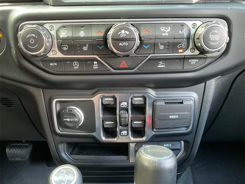 2022 Jeep Gladiator Overland photo 25