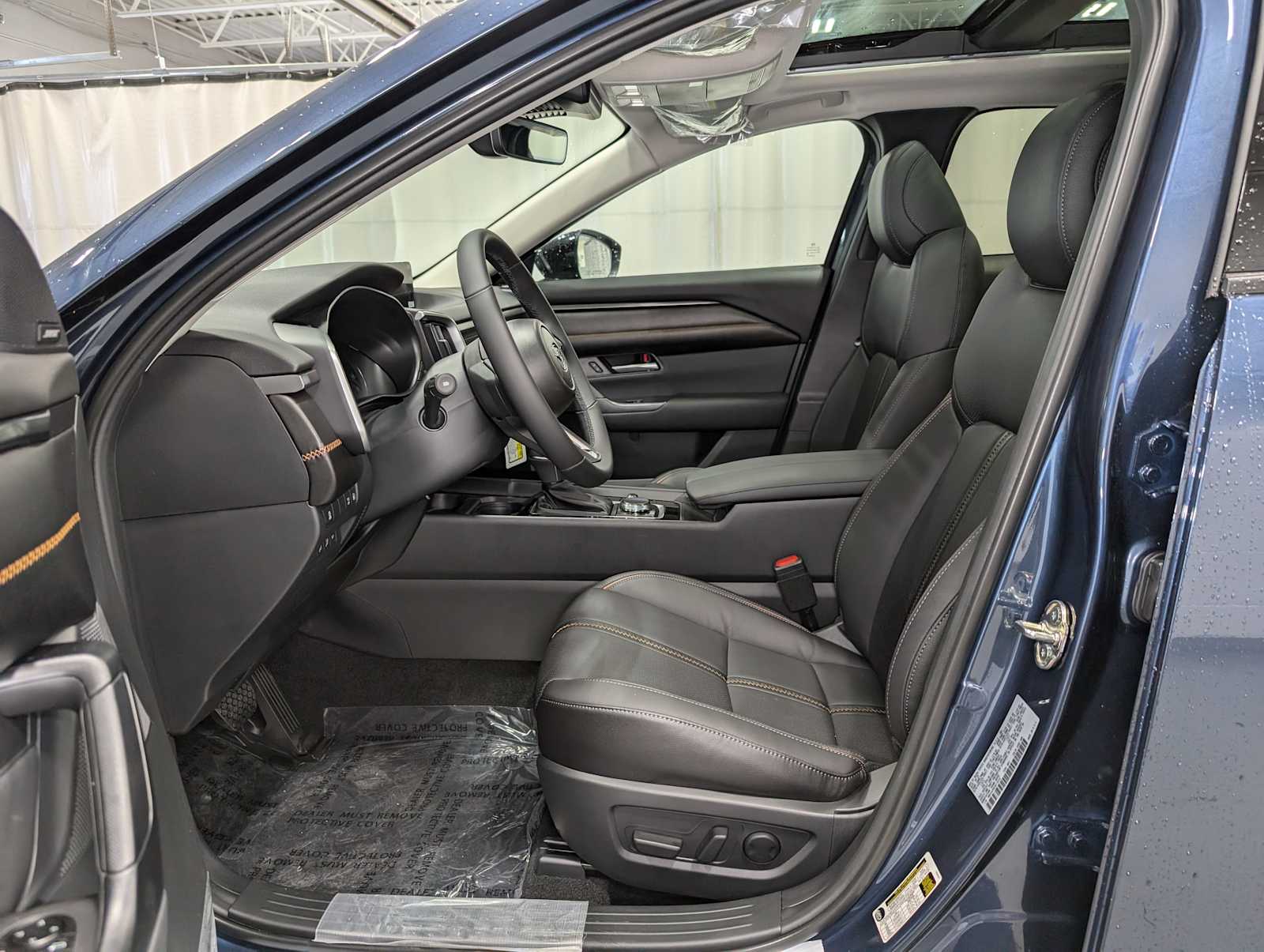 2025 Mazda CX-50 Premium photo 4