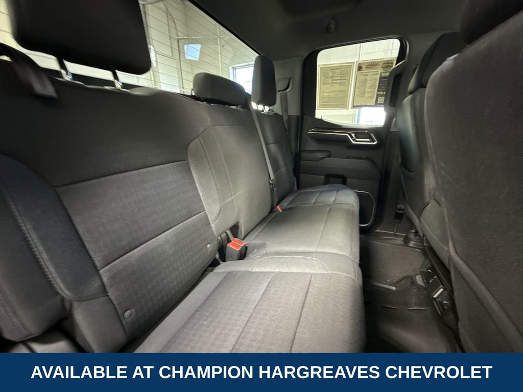 2022 Chevrolet Silverado 1500 RST photo 25