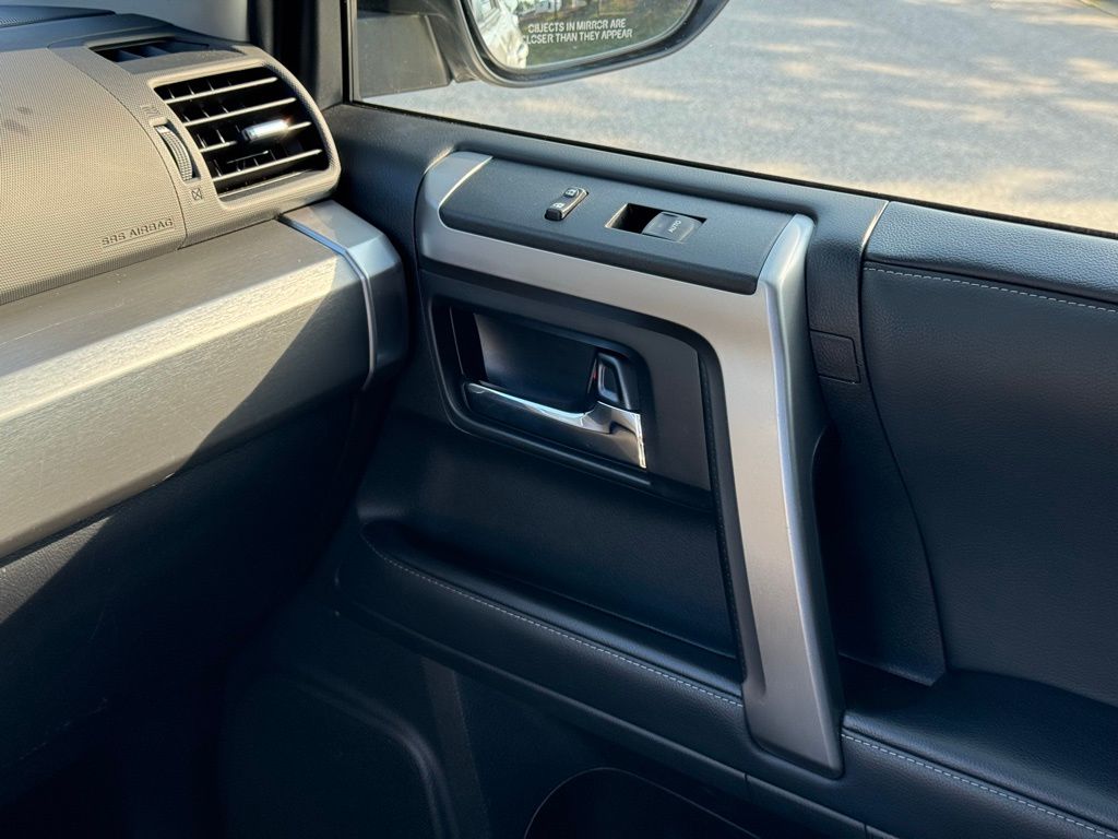 2024 Toyota 4Runner SR5 Premium photo 36