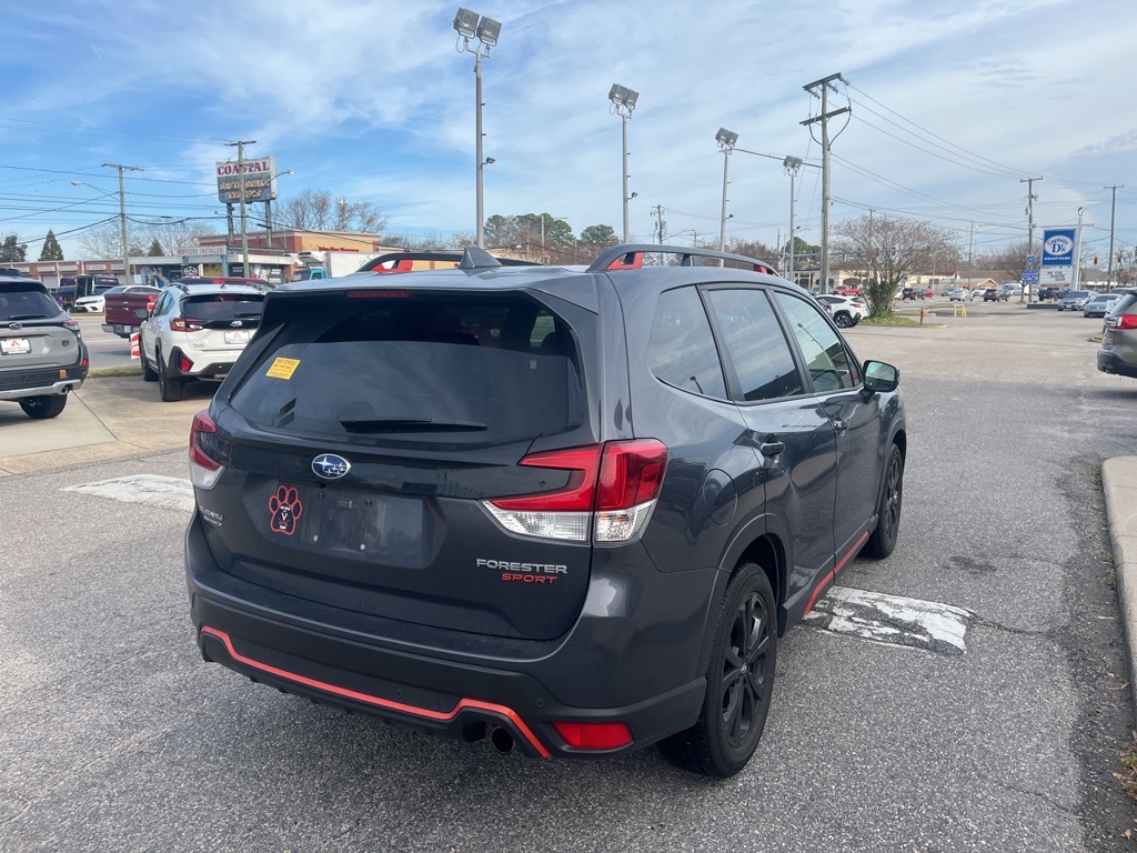 2022 Subaru Forester Sport photo 2