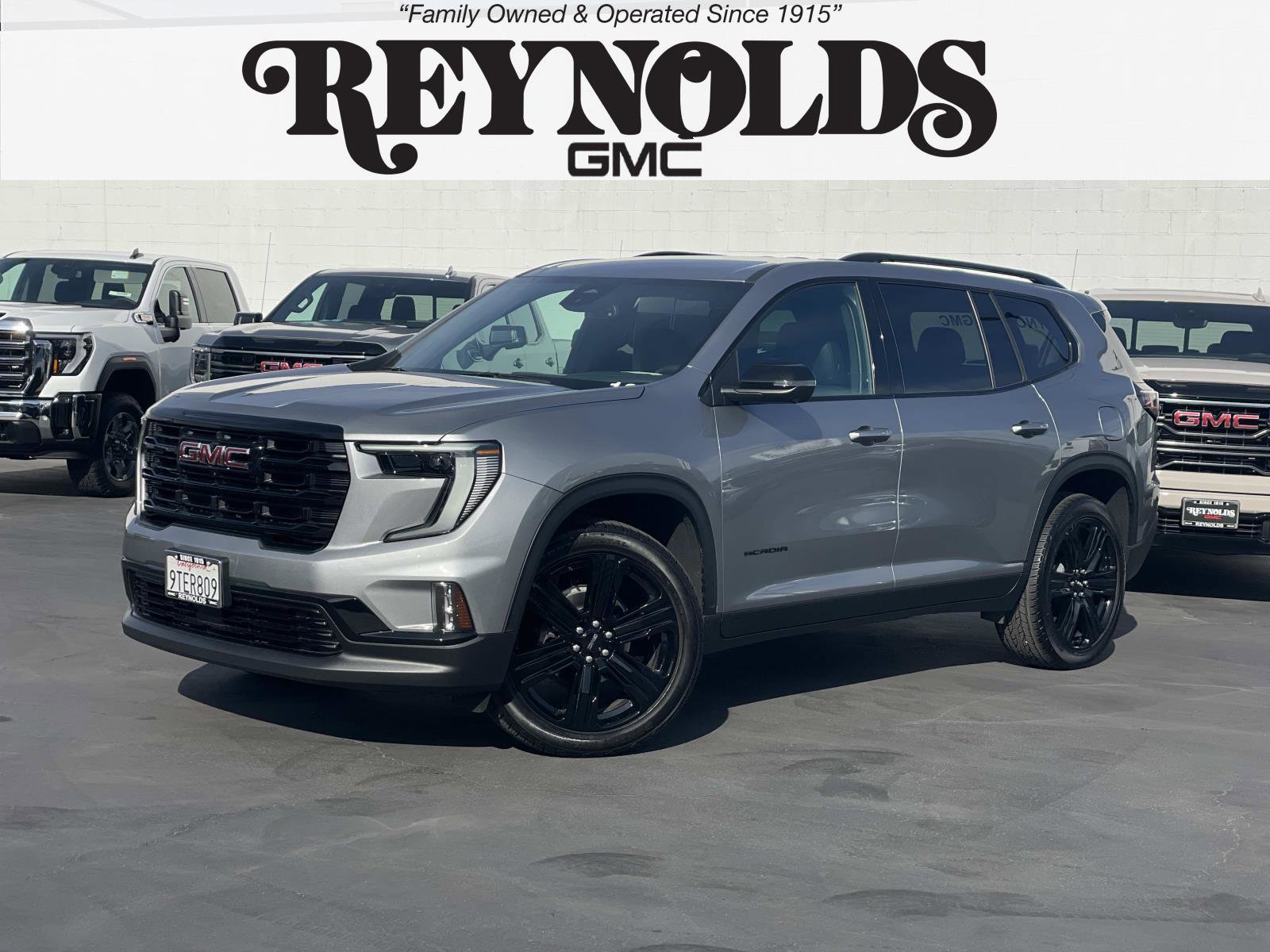 2025 GMC Acadia Elevation's photo