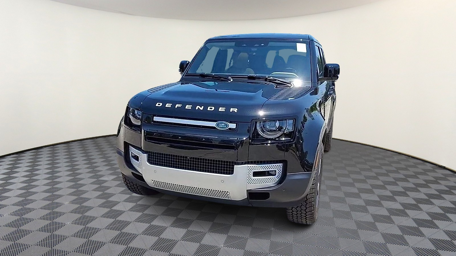2025 Land Rover Defender S photo 3