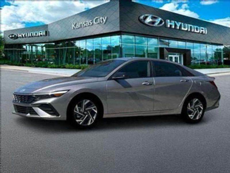 Certified 2025 Hyundai Elantra SEL with VIN KMHLM4DGXSU931239 for sale in Kansas City