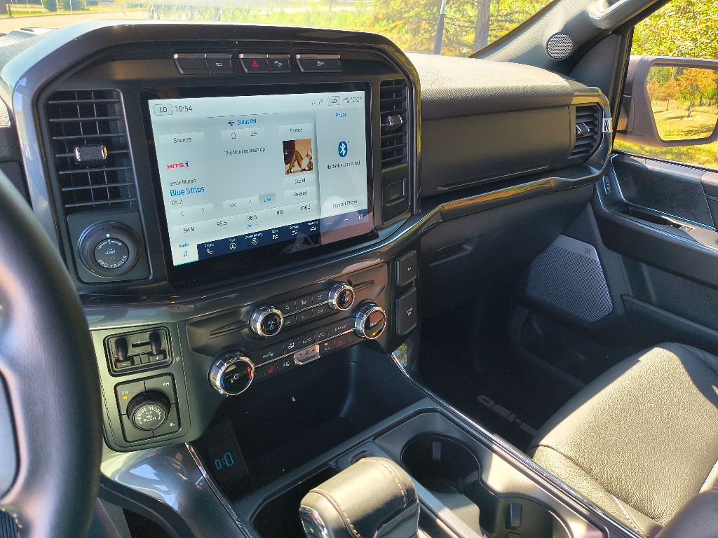 2022 Ford F-150 XLT photo 25