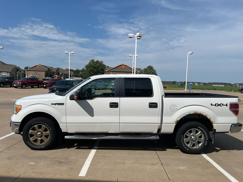 2013 Ford F-150 XLT photo 4