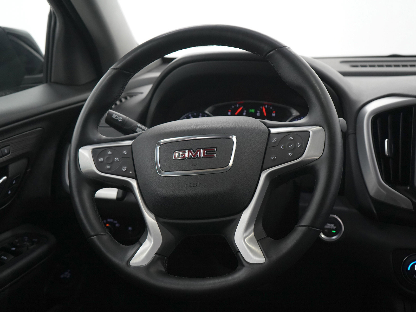 2024 Gmc Terrain SLT photo 13