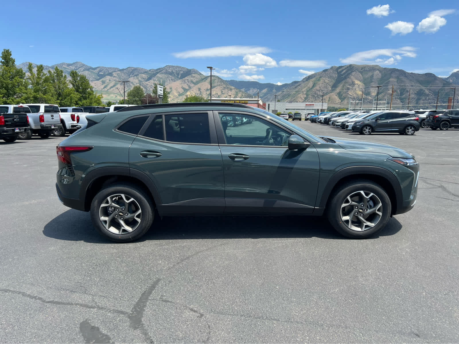 2025 Chevrolet Trax photo 5