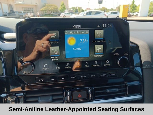 2025 Nissan Pathfinder Platinum photo 12