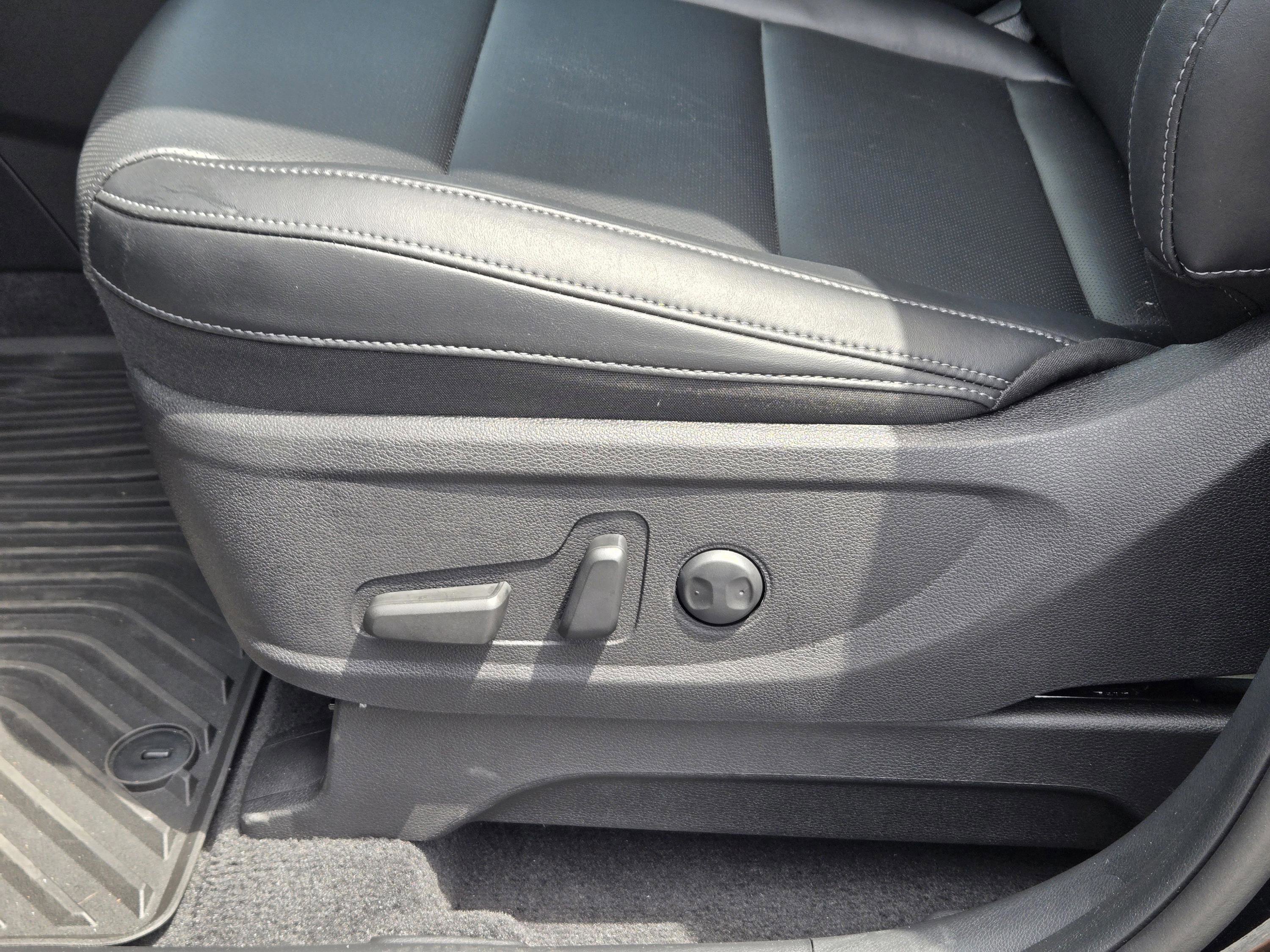 2025 Kia Telluride S photo 13