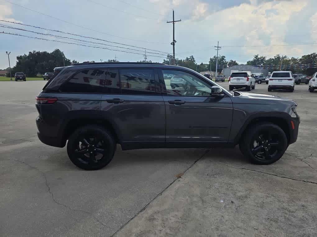 2023 Jeep Grand Cherokee Limited photo 6