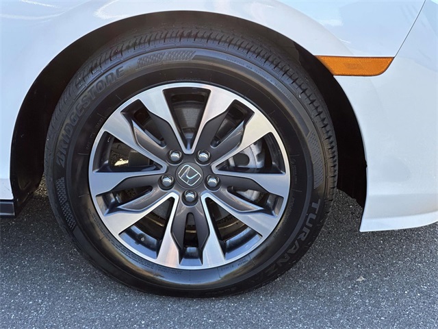 2024 Honda Odyssey EX-L photo 4