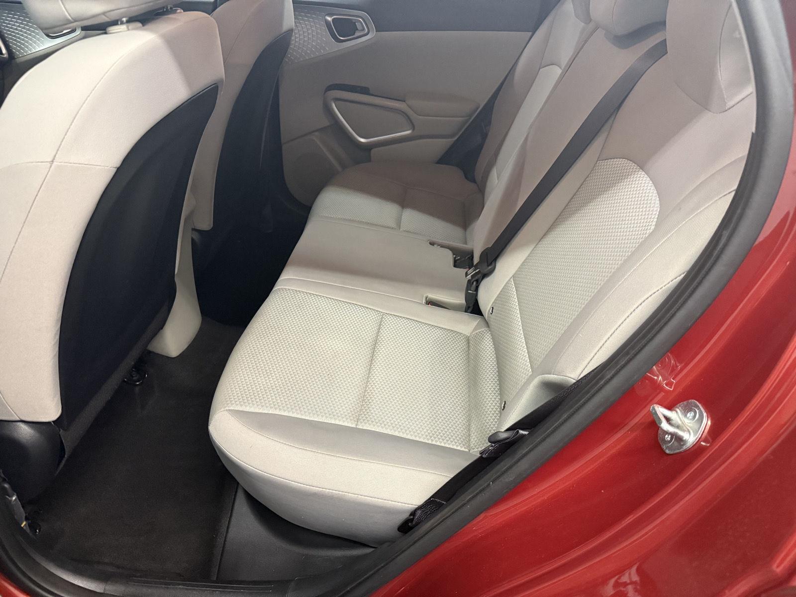2023 Kia Soul LX photo 22