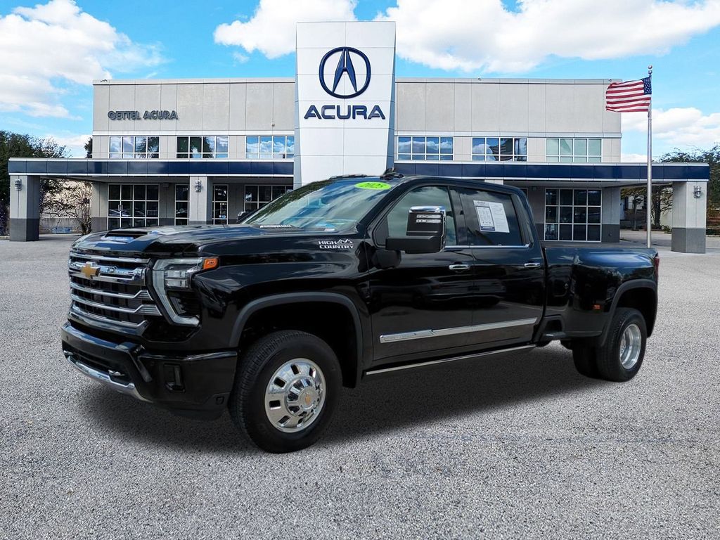 2025 Chevrolet Silverado 3500HD High Country photo 2