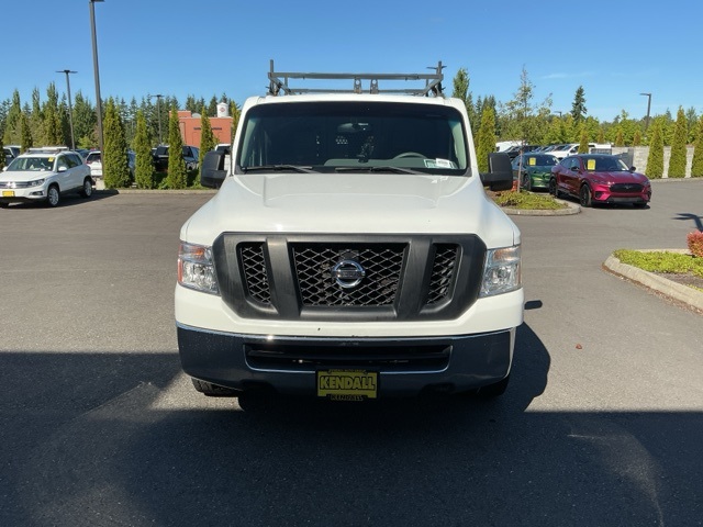 2013 Nissan NV2500 HD SV photo 2