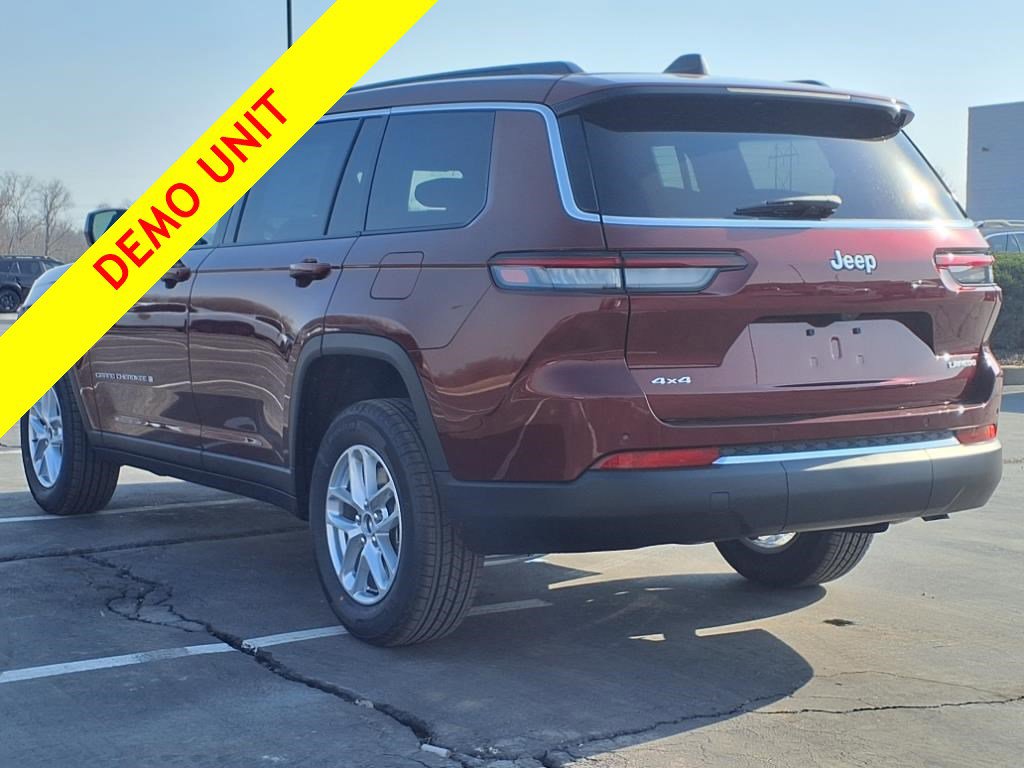 2025 Jeep Grand Cherokee Laredo X photo 4