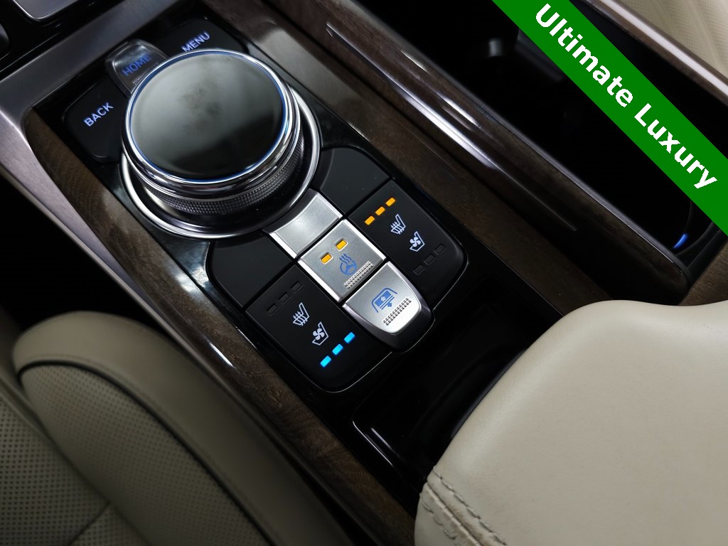 2018 Genesis G90 5.0 Ultimate AWD photo 28