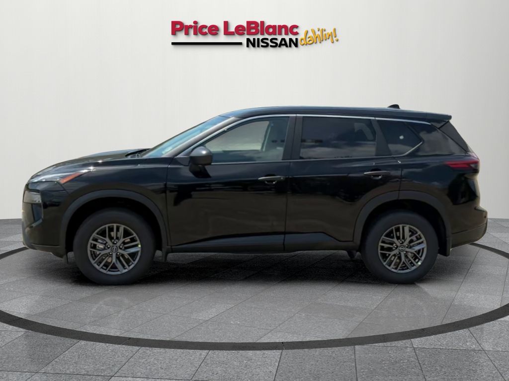 2026 Nissan Rogue S photo 4