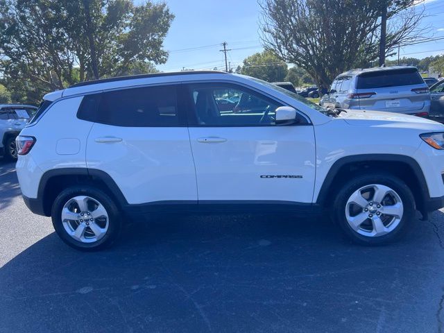 2019 Jeep Compass Latitude photo 4