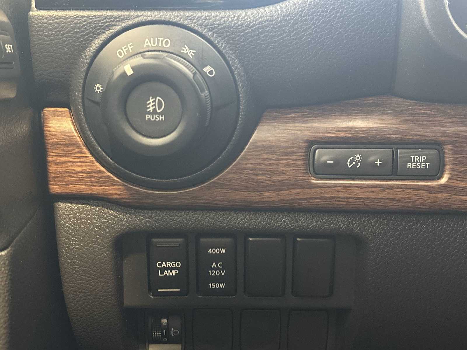 2023 Nissan Titan Platinum Reserve photo 15