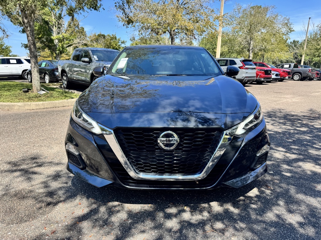 2022 Nissan Altima 2.5 SV photo 2