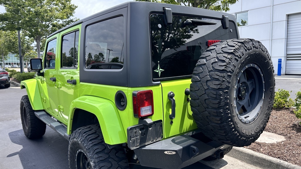 2013 Jeep Wrangler Unlimited Sahara photo 10