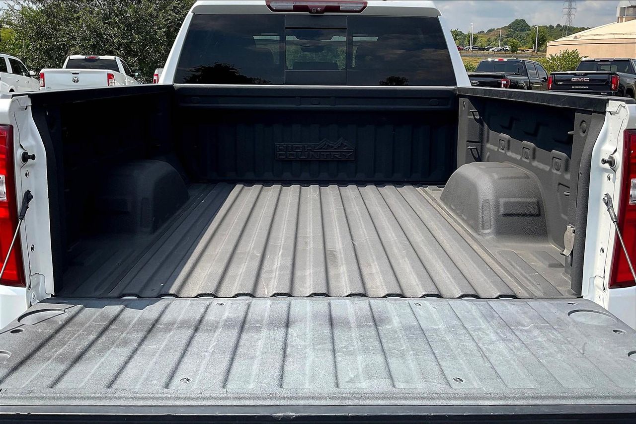 2021 Chevrolet Silverado 1500 High Country photo 7