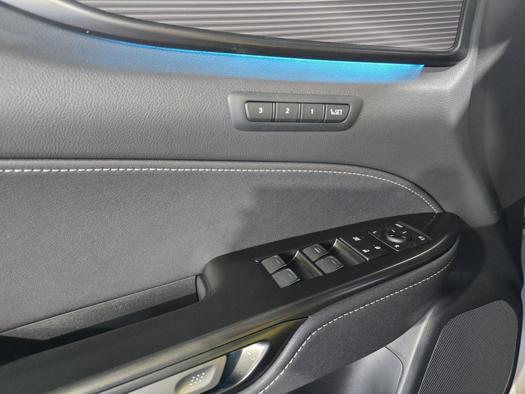2025 Lexus NX 450h+ F SPORT photo 13