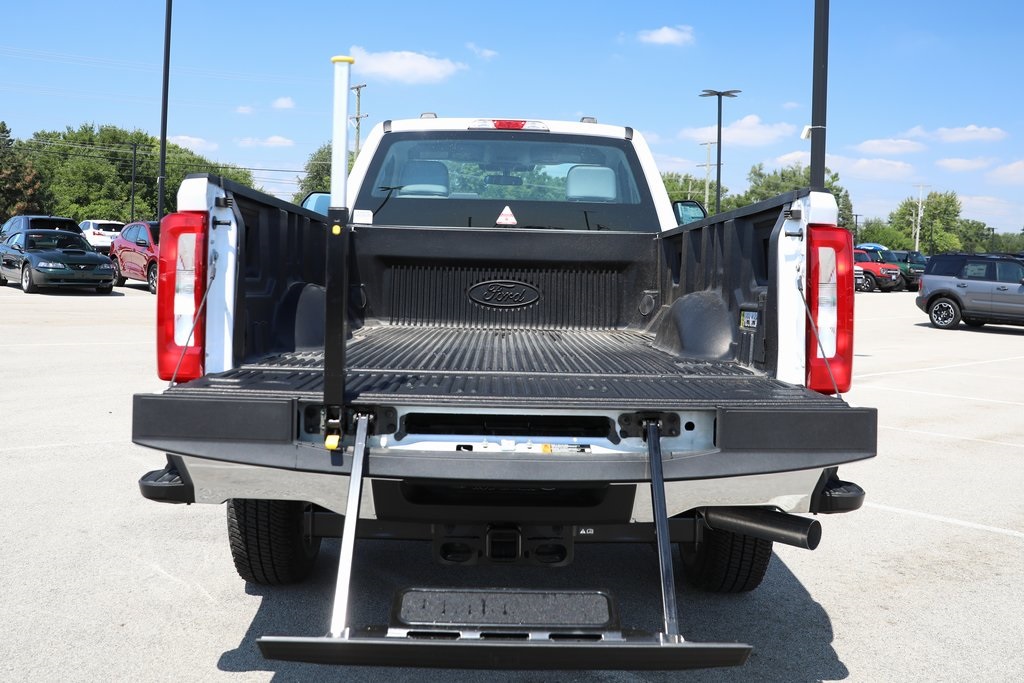 2025 Ford F-250 XL photo 16