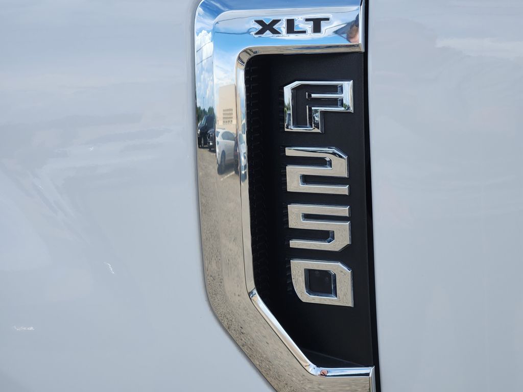 2022 Ford F-250 XLT photo 11