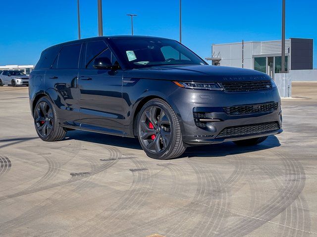 2024 Land Rover Range Rover Sport photo 3