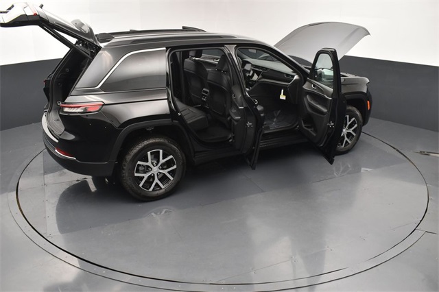 2025 Jeep Grand Cherokee Limited photo 26